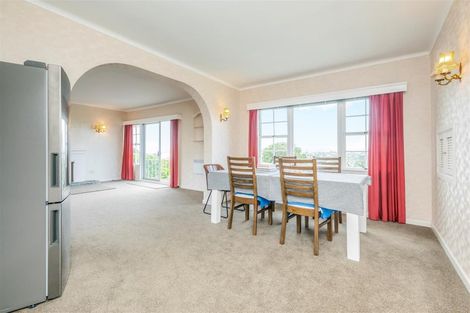 Photo of property in 39 Mellons Bay Road, Mellons Bay, Auckland, 2014