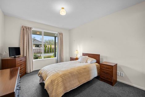 Photo of property in 2/9 Showgate Avenue, Sockburn, Christchurch, 8042