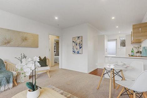 Photo of property in 96b Crofton Road, Harewood, Christchurch, 8051