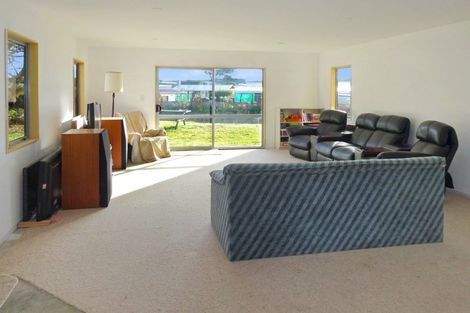 Photo of property in 4 Muritai Grove, Himatangi Beach, Foxton, 4891