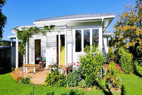 Photo of property in 15 Victoria Avenue, Wairoa, 4108