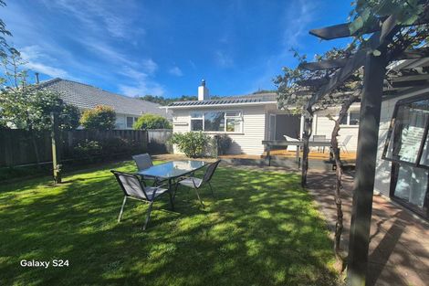 Photo of property in 18 Parnell Street, Fairfield, Lower Hutt, 5011