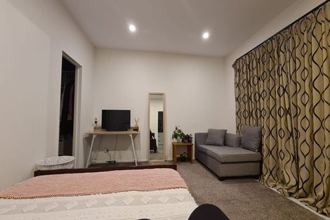 Photo of property in 30 Salamanca Road, Sunnynook, Auckland, 0620