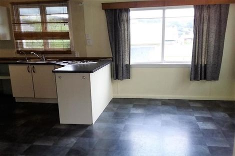 Photo of property in 38 Tipahi Street, Nelson South, Nelson, 7010