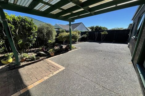 Photo of property in 4 Craiburn Street, Ranui, Auckland, 0612