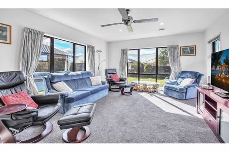 Photo of property in 9 Taiwhenua Street, Rangiora, 7400