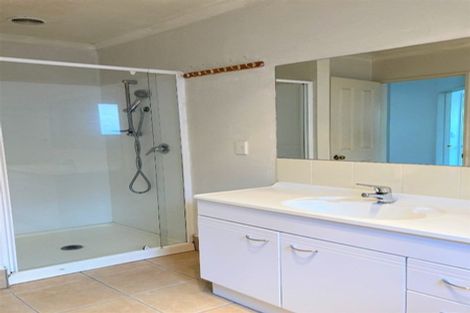 Photo of property in 99a Bolton Street, Blockhouse Bay, Auckland, 0600