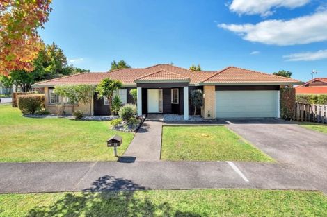 Photo of property in 20 Bushlands Park Drive, Albany, Auckland, 0632