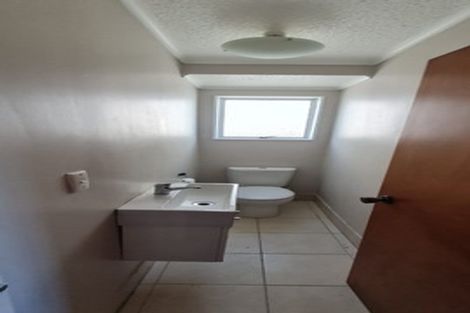 Photo of property in 60 Percy Dyett Drive, Karori, Wellington, 6012