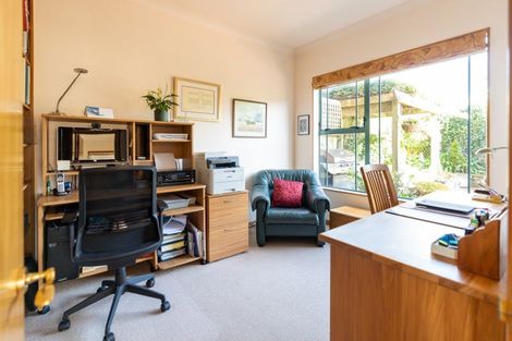 Photo of property in Mt Carmel Mews, 12/9 Arawa Road, Hataitai, Wellington, 6021