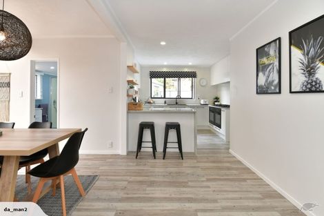 Photo of property in 1/14 Arkles Strand, Arkles Bay, Whangaparaoa, 0932