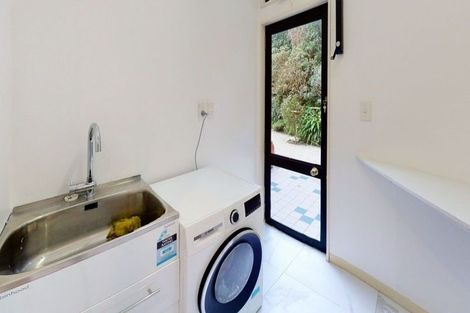 Photo of property in 65 Nevay Road, Miramar, Wellington, 6022