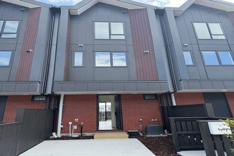 Photo of property in 43 Waipuhinui Way, Wiri, Auckland, 2104