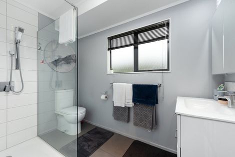 Photo of property in 35 Eclipse Terrace, Welcome Bay, Tauranga, 3112