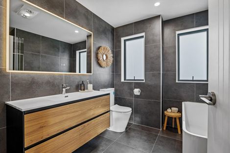 Photo of property in 64 Glidepath Road, Hobsonville, Auckland, 0616