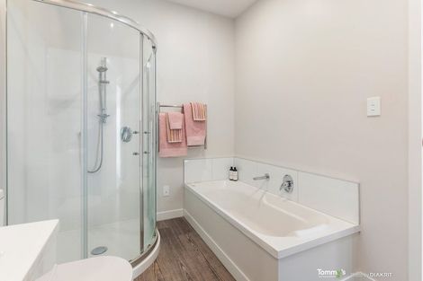 Photo of property in 2/32 Dr Taylor Terrace, Johnsonville, Wellington, 6037