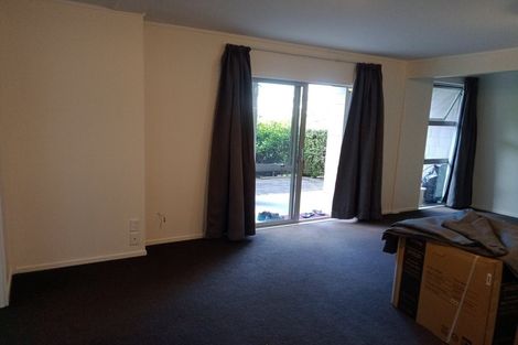 Photo of property in 15 Verran Road, Birkenhead, Auckland, 0626