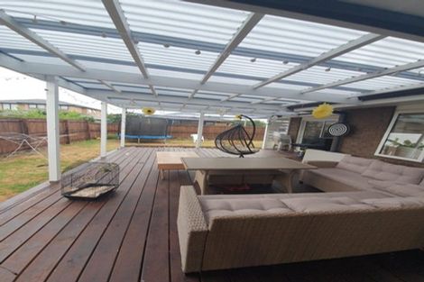 Photo of property in 37 Wellfield Drive, Papakura, 2110