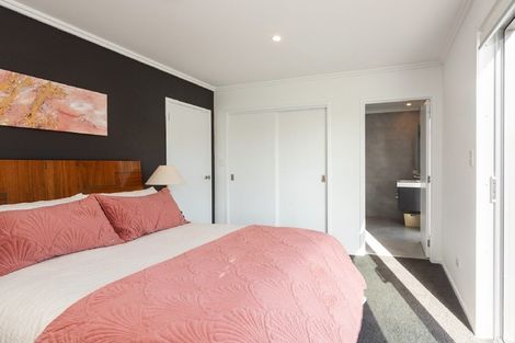 Photo of property in 2 Manuka Close, Mangawhai, 0505