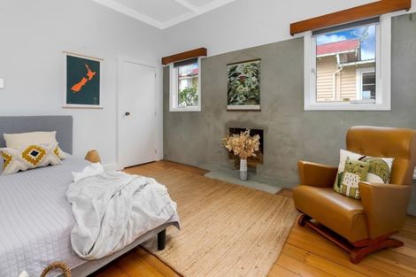 Photo of property in 30 Walker Road, Point Chevalier, Auckland, 1022