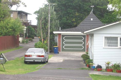 Photo of property in 1/8 Kaipatiki Road, Glenfield, Auckland, 0629