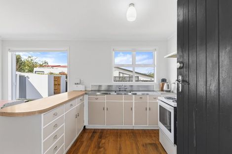 Photo of property in 27 Young Street, Morrinsville, 3300