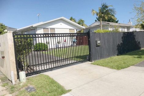 Photo of property in 73 Cascades Road, Pakuranga Heights, Auckland, 2010
