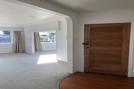 Photo of property in 19 Kingsley Street, St Andrews, Hamilton, 3200