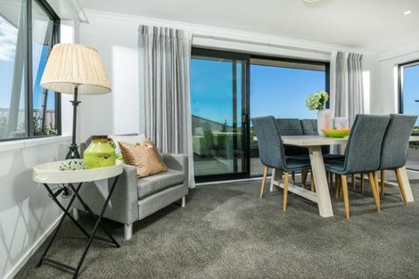 Photo of property in 2 Ruth Craig Place, Stanmore Bay, Whangaparaoa, 0932
