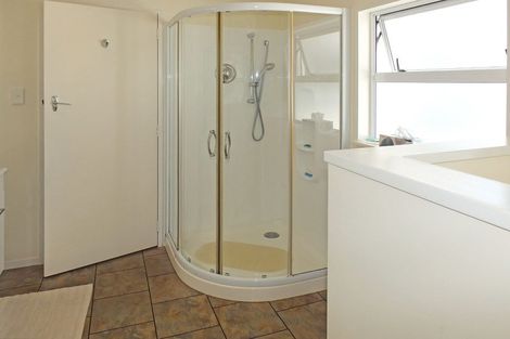 Photo of property in 31 Nash Parade, Foxton Beach, Foxton, 4815