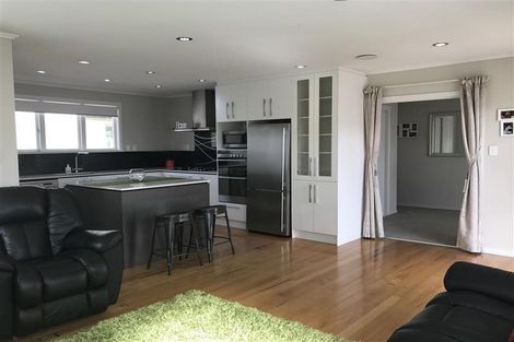 Photo of property in 10 Carbine Road, Mount Wellington, Auckland, 1060
