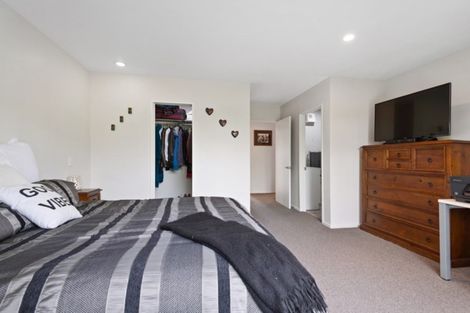 Photo of property in 3 Pinaster Place, Parklands, Christchurch, 8083