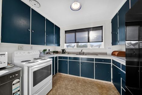 Photo of property in 13 Mccarthy Street, Hawera, 4610