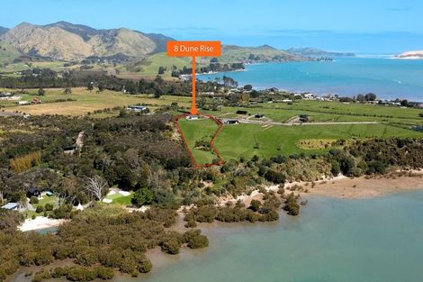 Photo of property in 8 Dune Rise, Opononi, 0473