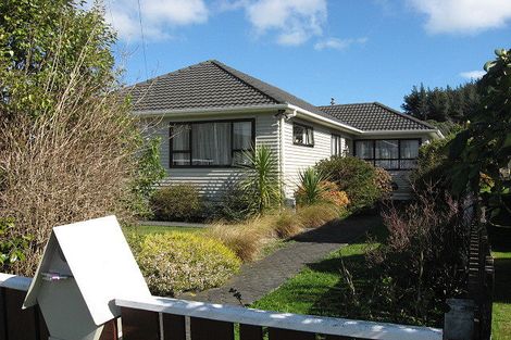 Photo of property in 72 Bledisloe Crescent, Wainuiomata, Lower Hutt, 5014