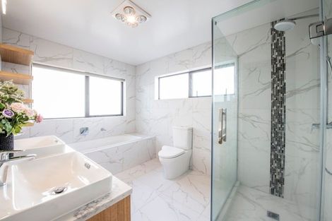 Photo of property in 4 Drumconnell Drive, Flat Bush, Auckland, 2019