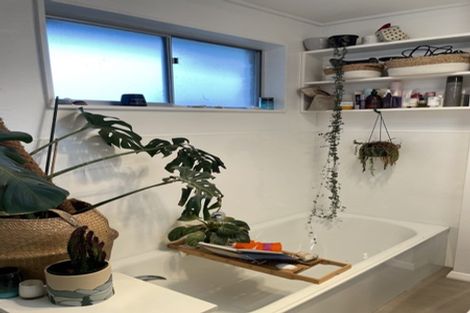 Photo of property in 9 Kaitawa Street, Waikanae Beach, Waikanae, 5036