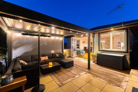 Photo of property in 32 Lorna Irene Drive, Raumati South, Paraparaumu, 5032