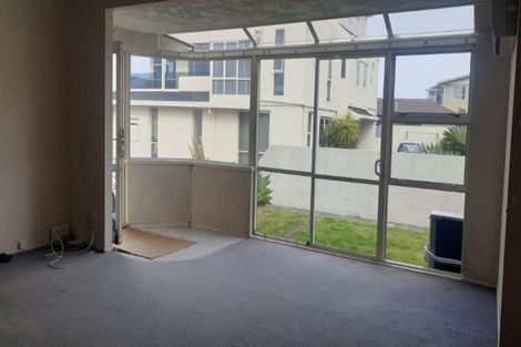 Photo of property in 2/181 Marine Parade, Mount Maunganui, 3116