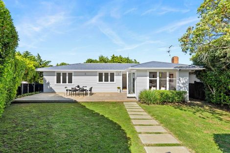 Photo of property in 34c Toru Street, Te Atatu Peninsula, Auckland, 0610