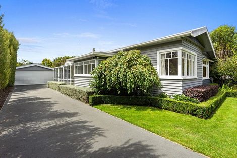 Photo of property in 32 Windermere Road, Papanui, Christchurch, 8053