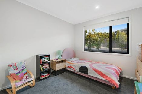 Photo of property in 83 Marellen Drive, Red Beach, 0932