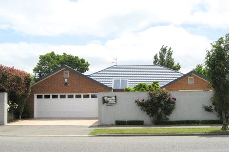 Photo of property in 147 Withells Road, Avonhead, Christchurch, 8042