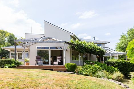 Photo of property in 6 Polson Hill Drive, Aokautere, Palmerston North, 4471