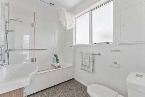 Photo of property in 31 Moana Road, Paraparaumu, 5032