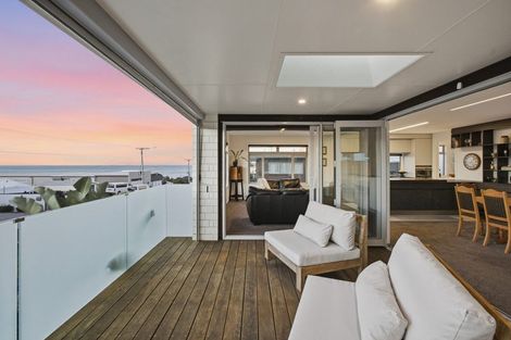 Photo of property in 21 Hine Street, New Plymouth, 4310