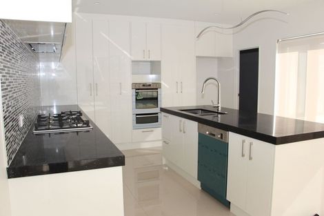 Photo of property in 15c Glendhu Road, Bayview, Auckland, 0629