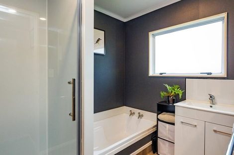 Photo of property in 3 Delta Place, Milson, Palmerston North, 4414