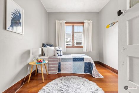 Photo of property in 1-2/6a Pohutukawa Street, Woburn, Lower Hutt, 5010