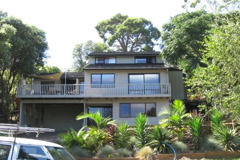 Photo of property in 2/57 Brigantine Drive, Beach Haven, Auckland, 0626